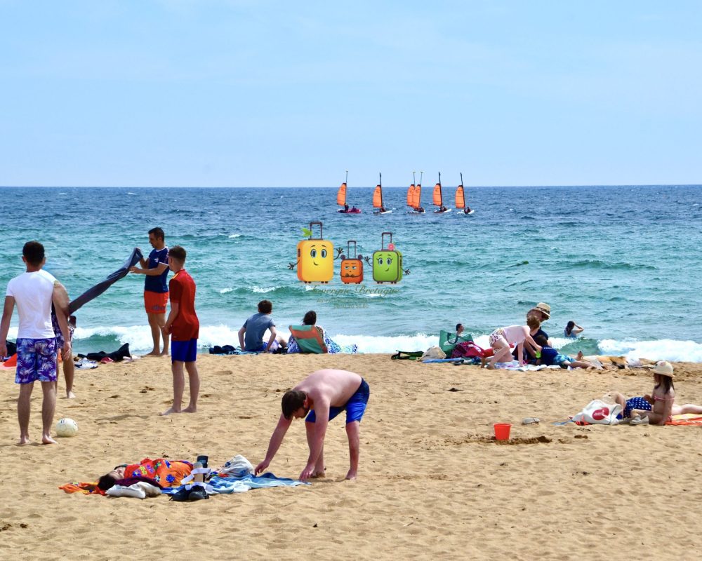 guidel plage-bretagne - piscine chauffée sur sur la mer - www.auvergne-bretagne.com ENFANTS JOIES SOLEIL